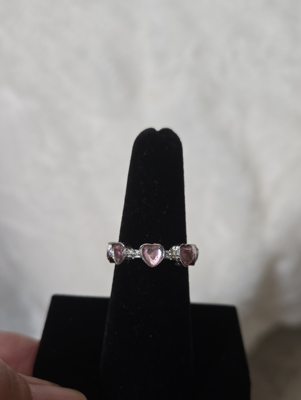 Silver Heart Ring with Pink Gemstones.Size 6.